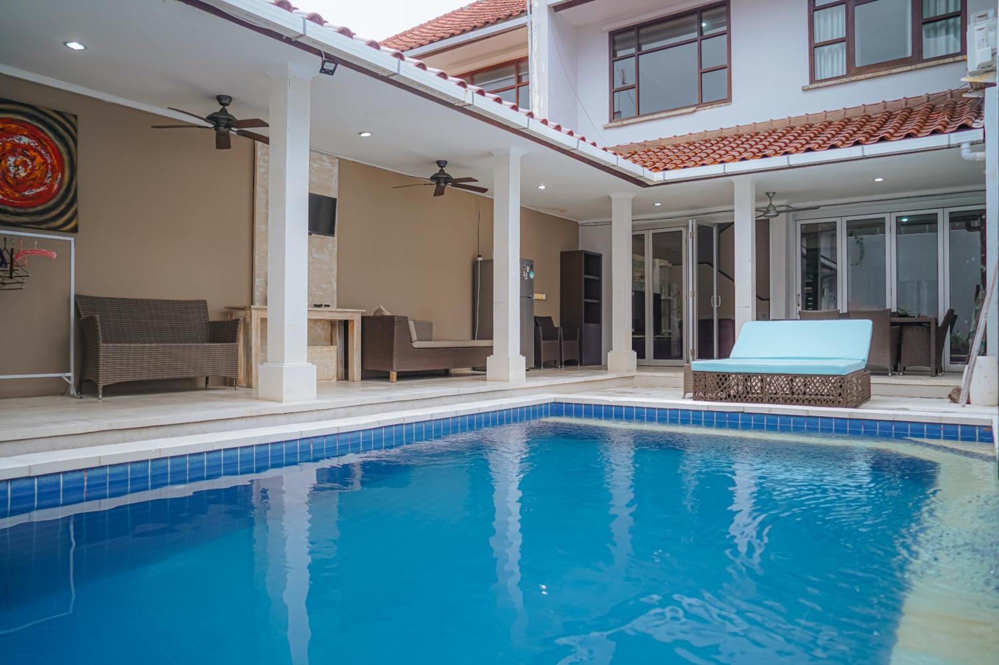 4 Bedroom Villa Kuta Regency B10 المظهر الخارجي الصورة